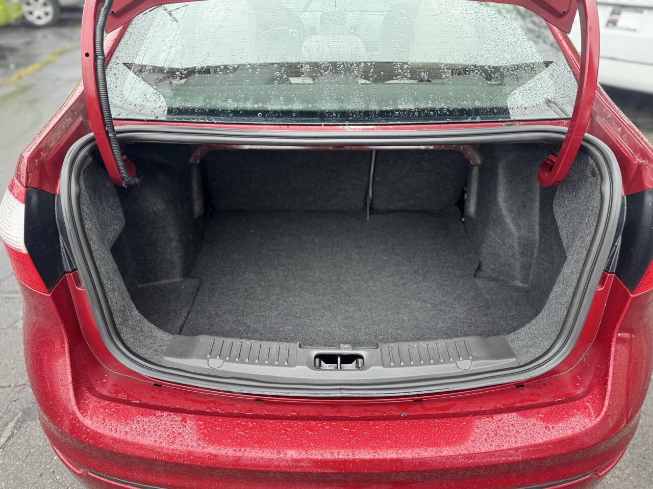 Used 2014 Ford Fiesta SE image 11