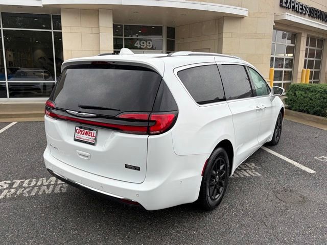 Used 2021 Chrysler Pacifica Touring-L w/ Premium & Safety Sphere Group FWD image 6