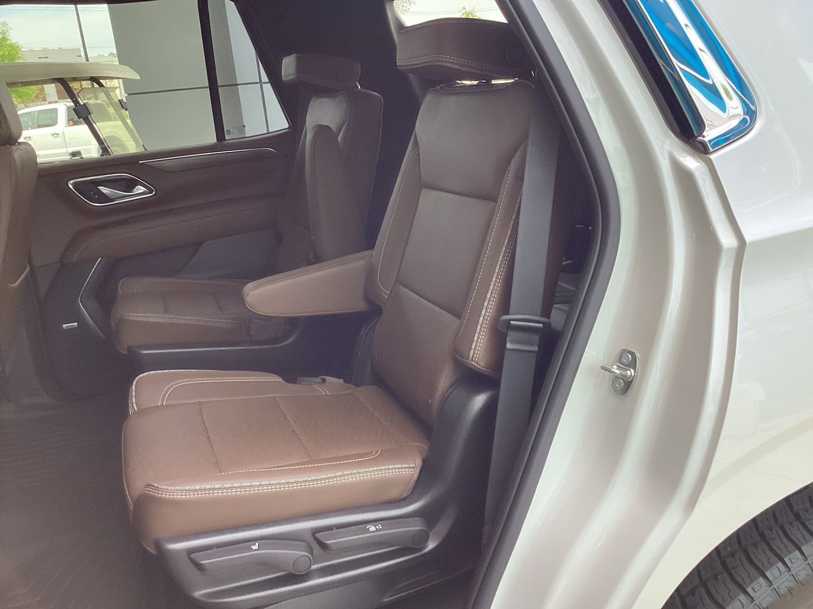 Used 2022 Chevrolet Tahoe High Country image 14