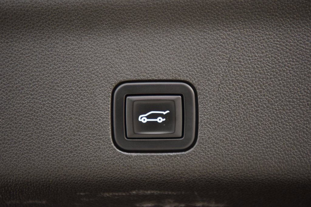 Used 2021 GMC Yukon SLT image 22