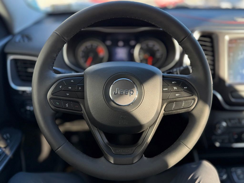 Used 2022 Jeep Cherokee Trailhawk w/ Trailer Tow Group image 5