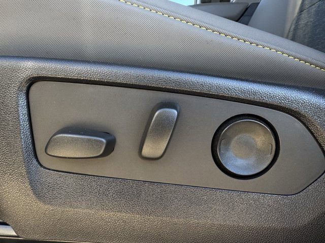 Certified 2024 Chevrolet Colorado ZR2 w/ Safety Package image 27