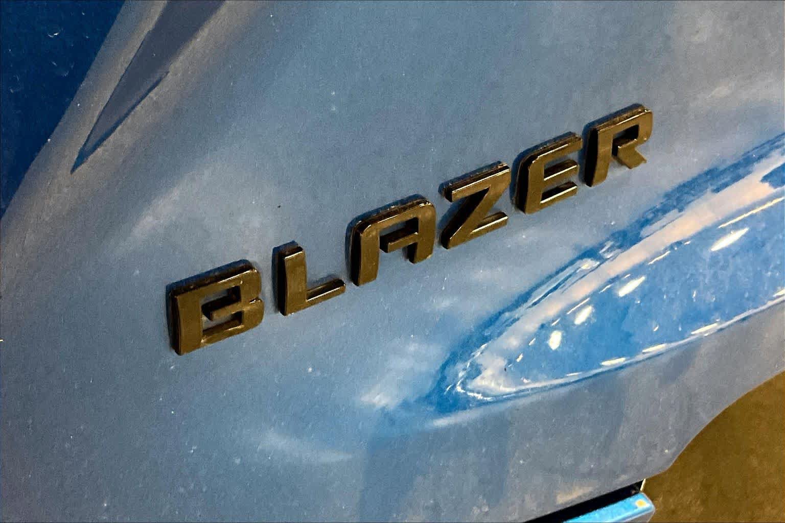 Used 2021 Chevrolet Blazer RS w/ Enhanced Convenience Package FWD image 34