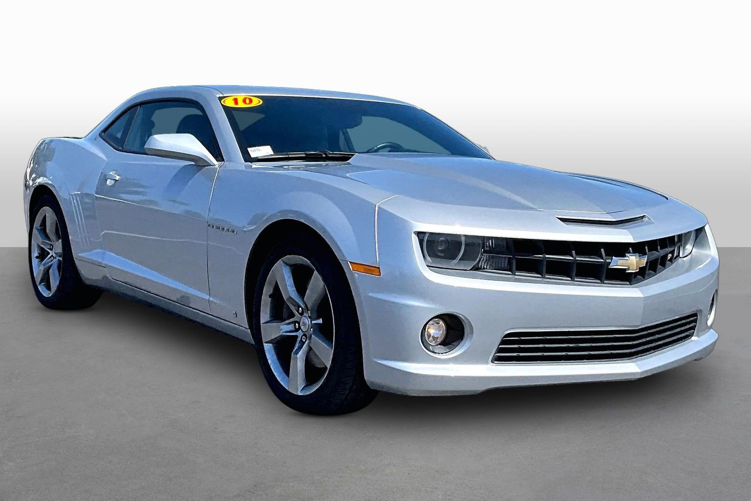 Used 2010 Chevrolet Camaro SS w/ RS Package RWD image 5