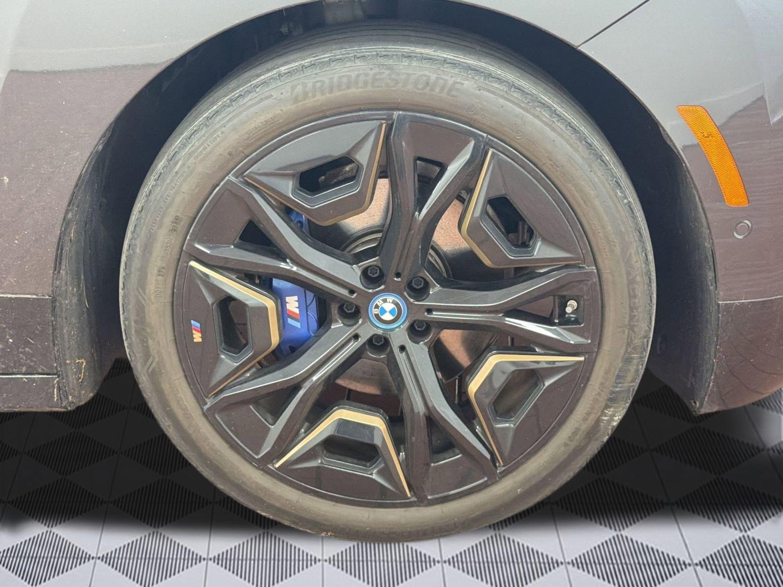 Certified 2023 BMW iX M60 w/ Executive Package image 10