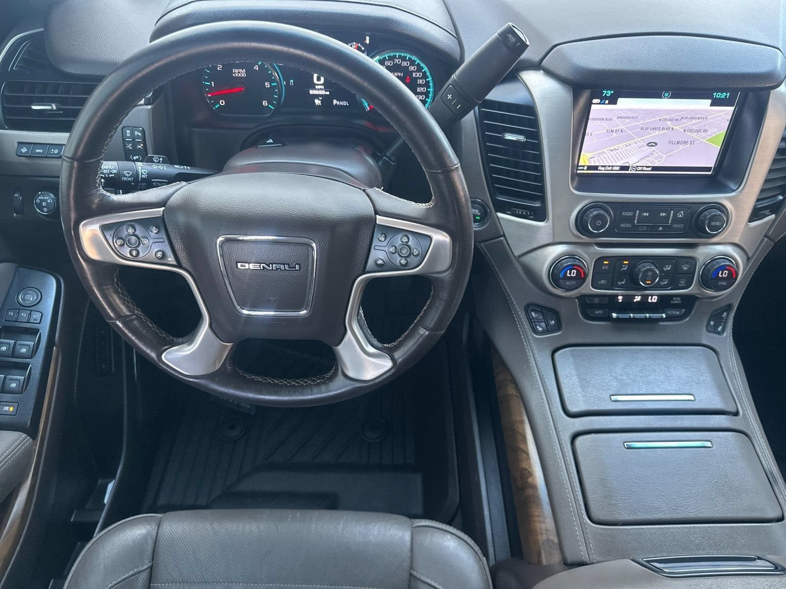 Used 2020 GMC Yukon Denali w/ Denali Ultimate Package AWD/4WD image 17
