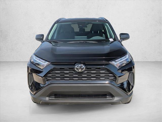 Used 2025 Toyota RAV4 LE AWD/4WD image 2