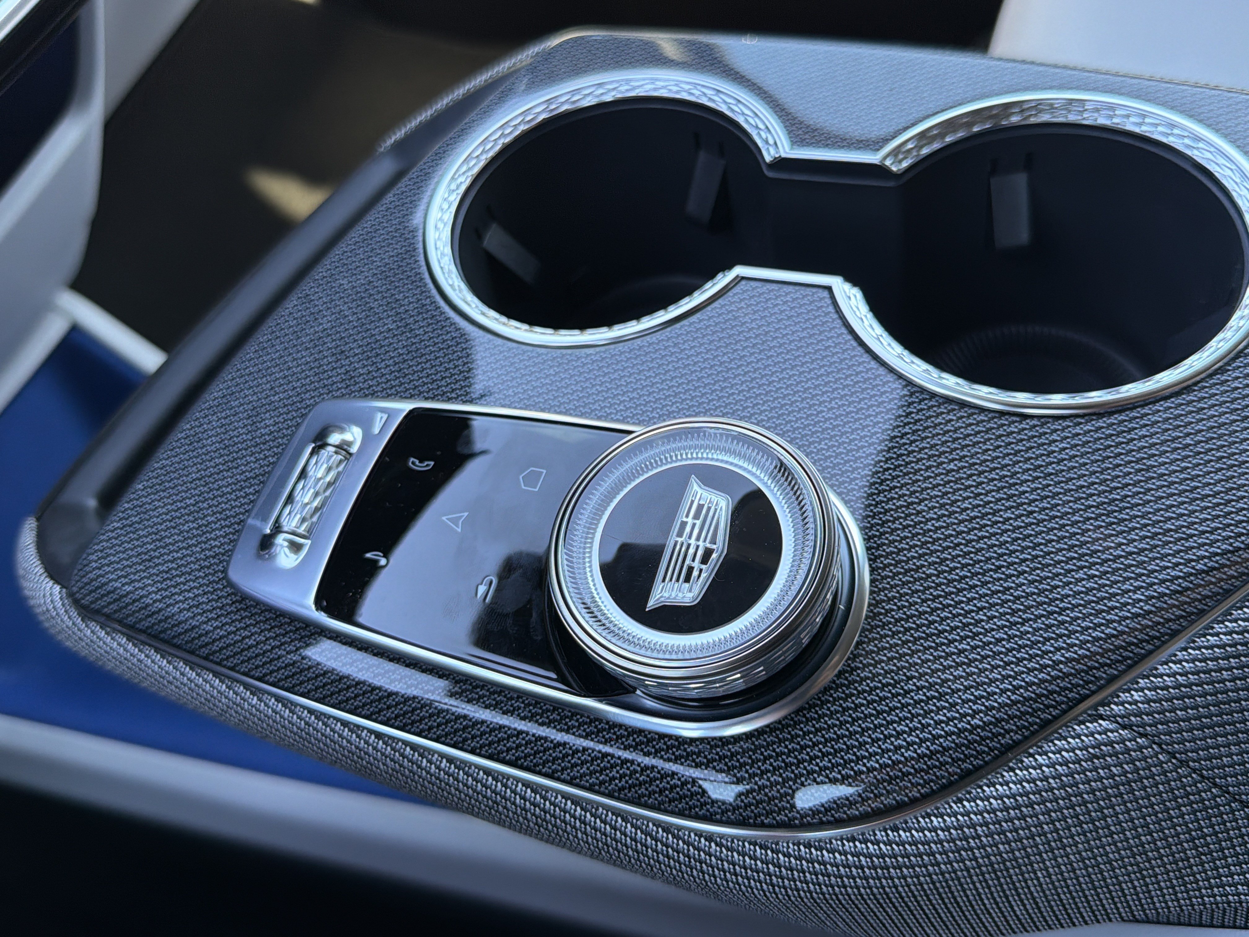New 2027 Cadillac Optiq Luxury RWD image 27