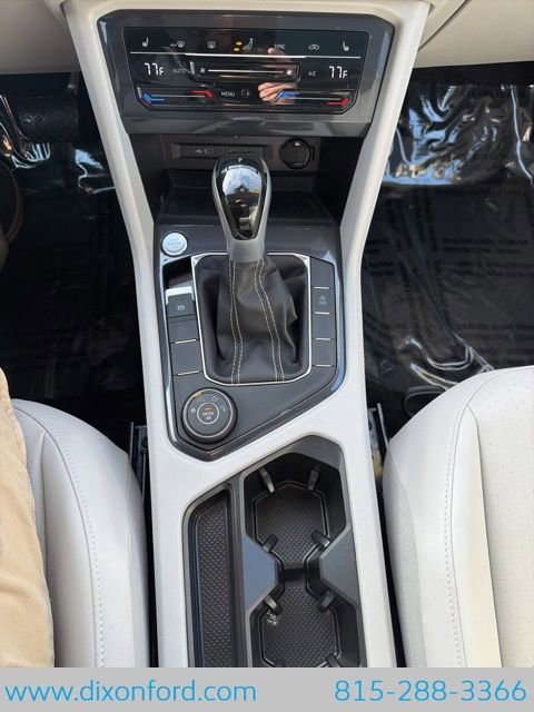 Used 2024 Volkswagen Tiguan SE image 12