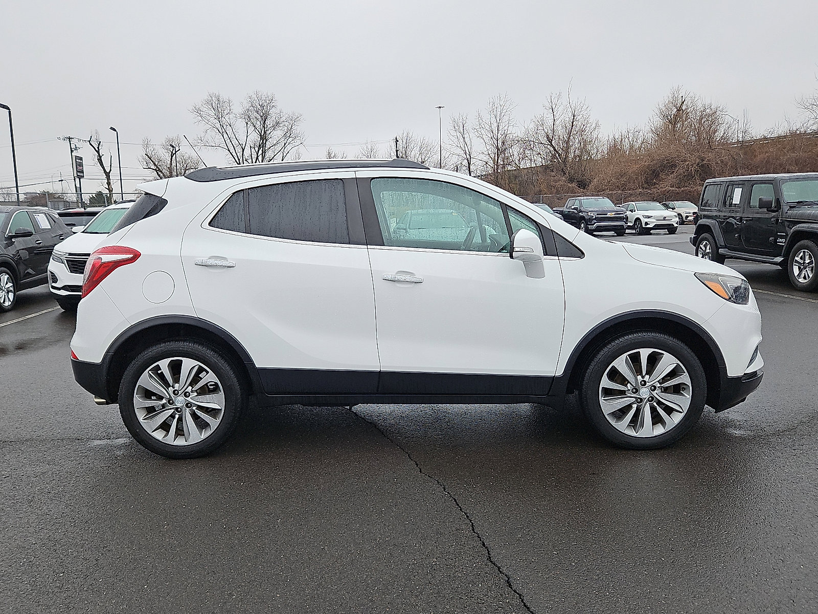 Used 2017 Buick Encore Preferred image 7