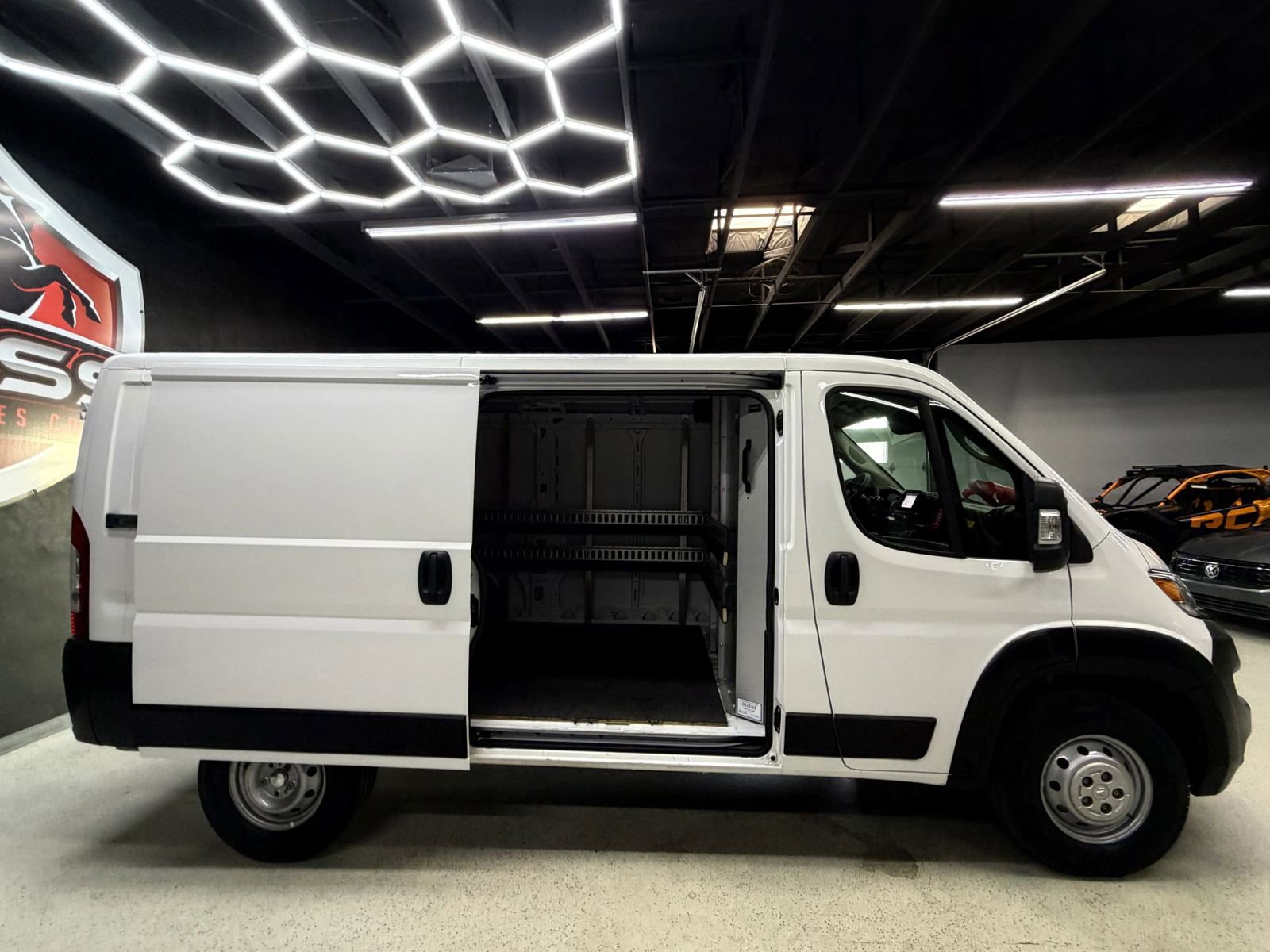 Used 2023 RAM ProMaster 2500 FWD image 23