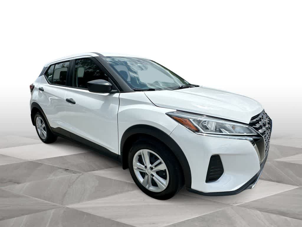 Used 2024 Nissan Kicks S FWD image 2