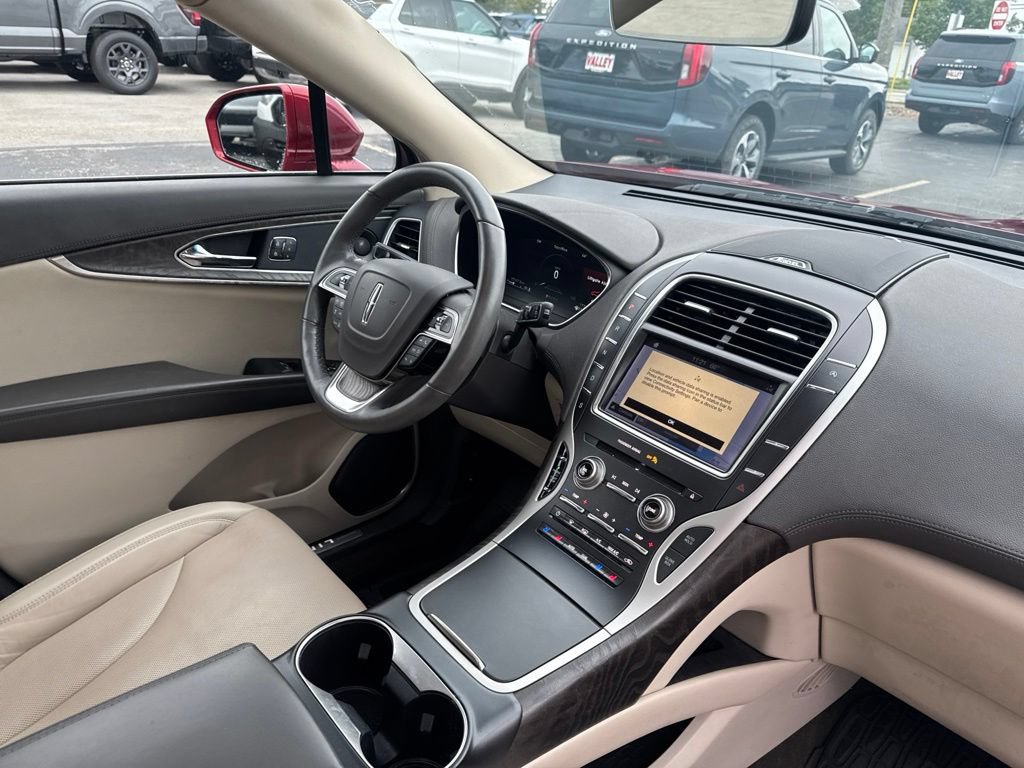 Used 2019 Lincoln Nautilus Reserve w/ Driver Assistance Package FWD image 37