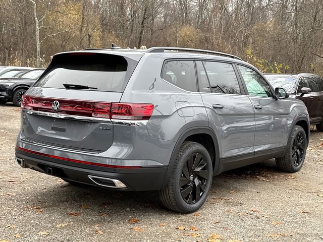 New 2026 Volkswagen Atlas SE w/ Panoramic Sunroof Package image 2