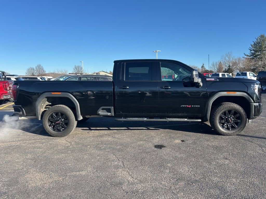 Used 2024 GMC Sierra 2500 AT4 image 6