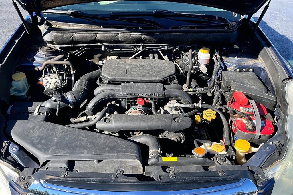 Used 2011 Subaru Outback 2.5i Limited AWD/4WD image 10