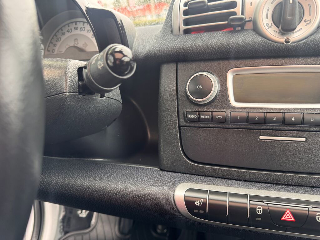 Used 2016 smart fortwo electric drive image 17