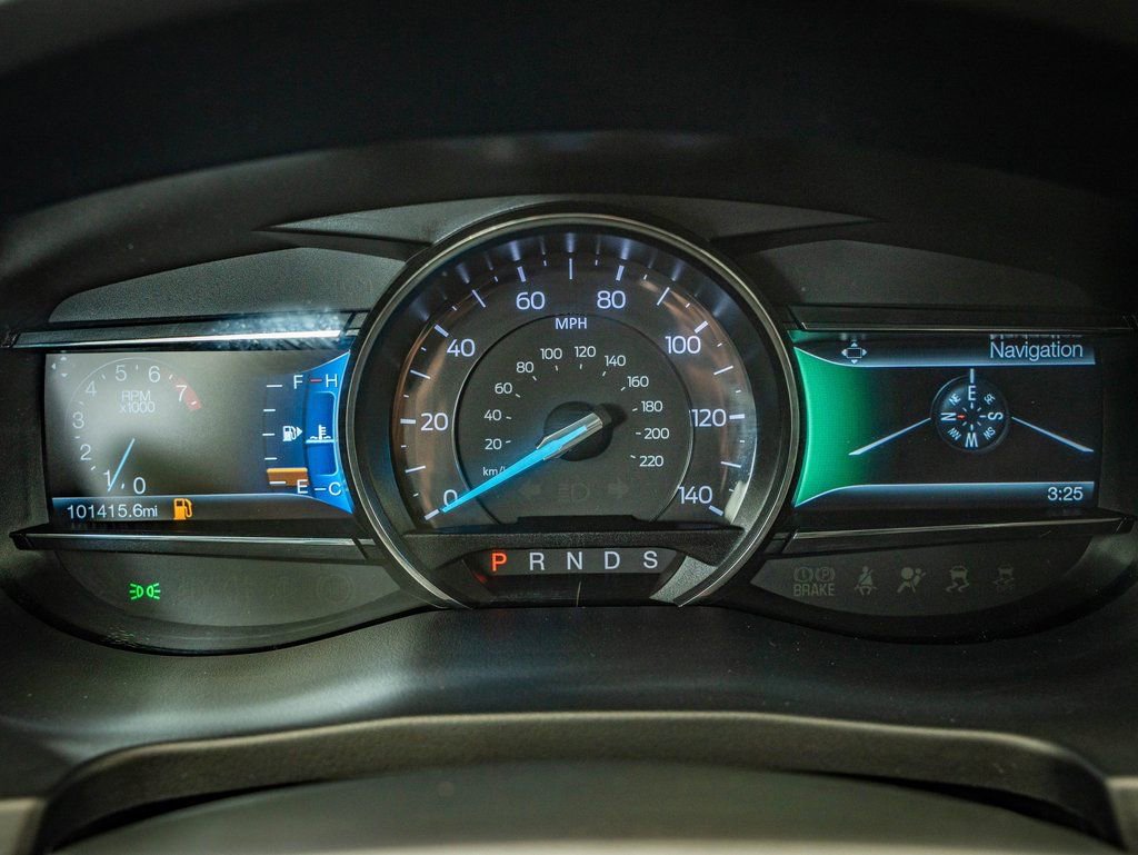 Used 2017 Ford Explorer XLT w/ Equipment Group 202A image 30