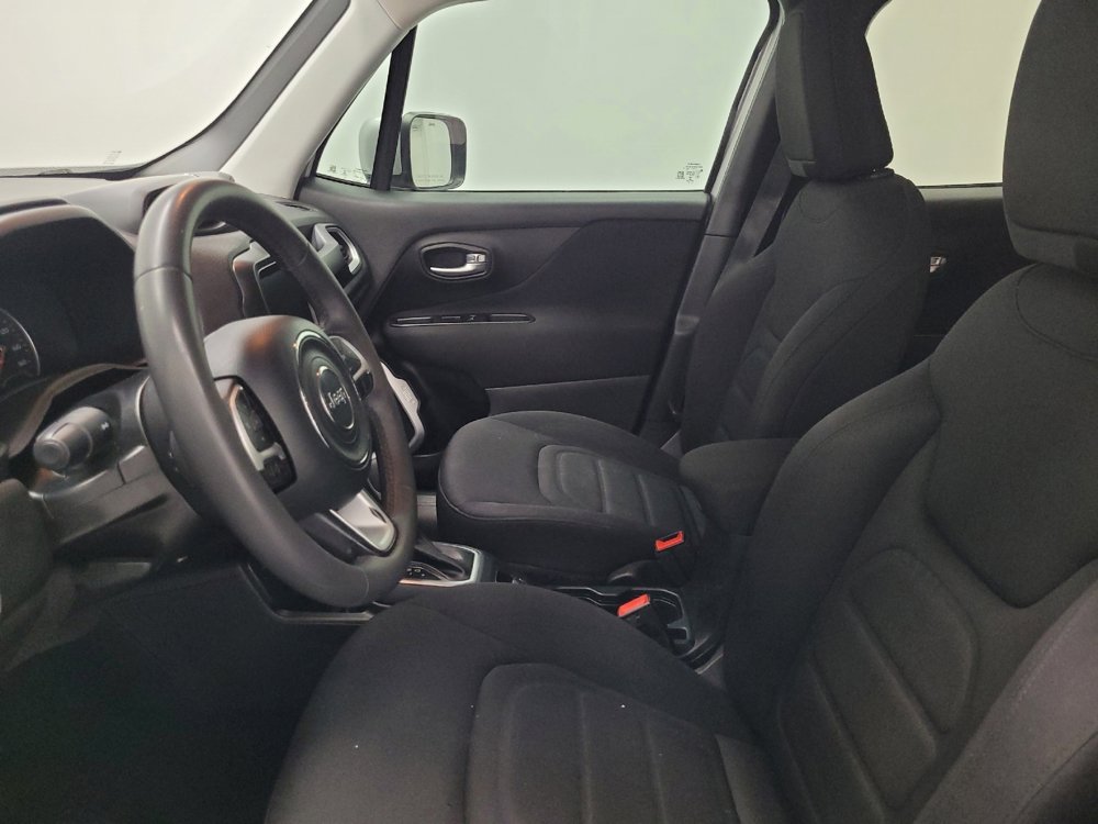 Used 2019 Jeep Renegade Latitude image 17