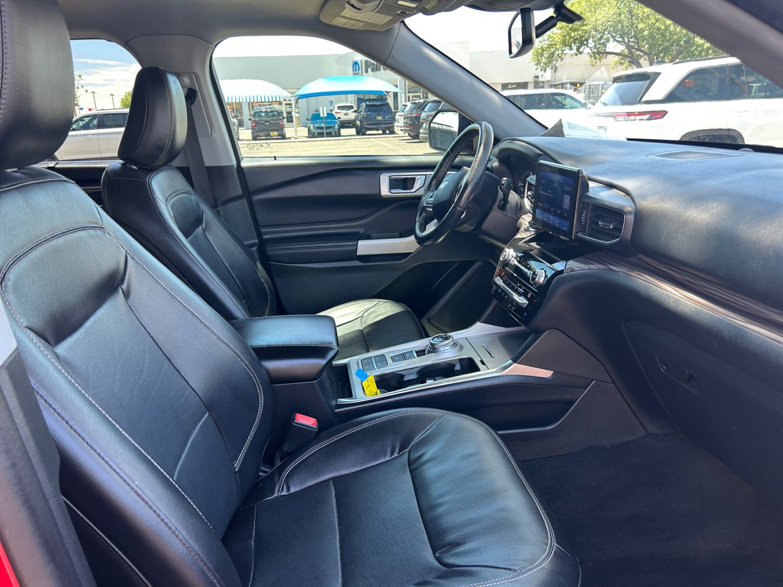 Used 2021 Ford Explorer Limited w/ Equipment Group 301A RWD image 19