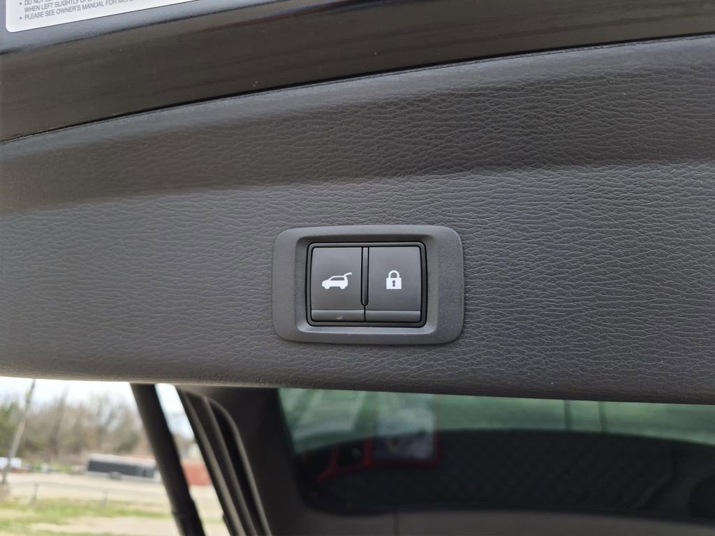 Used 2024 Mitsubishi Outlander SEL image 11