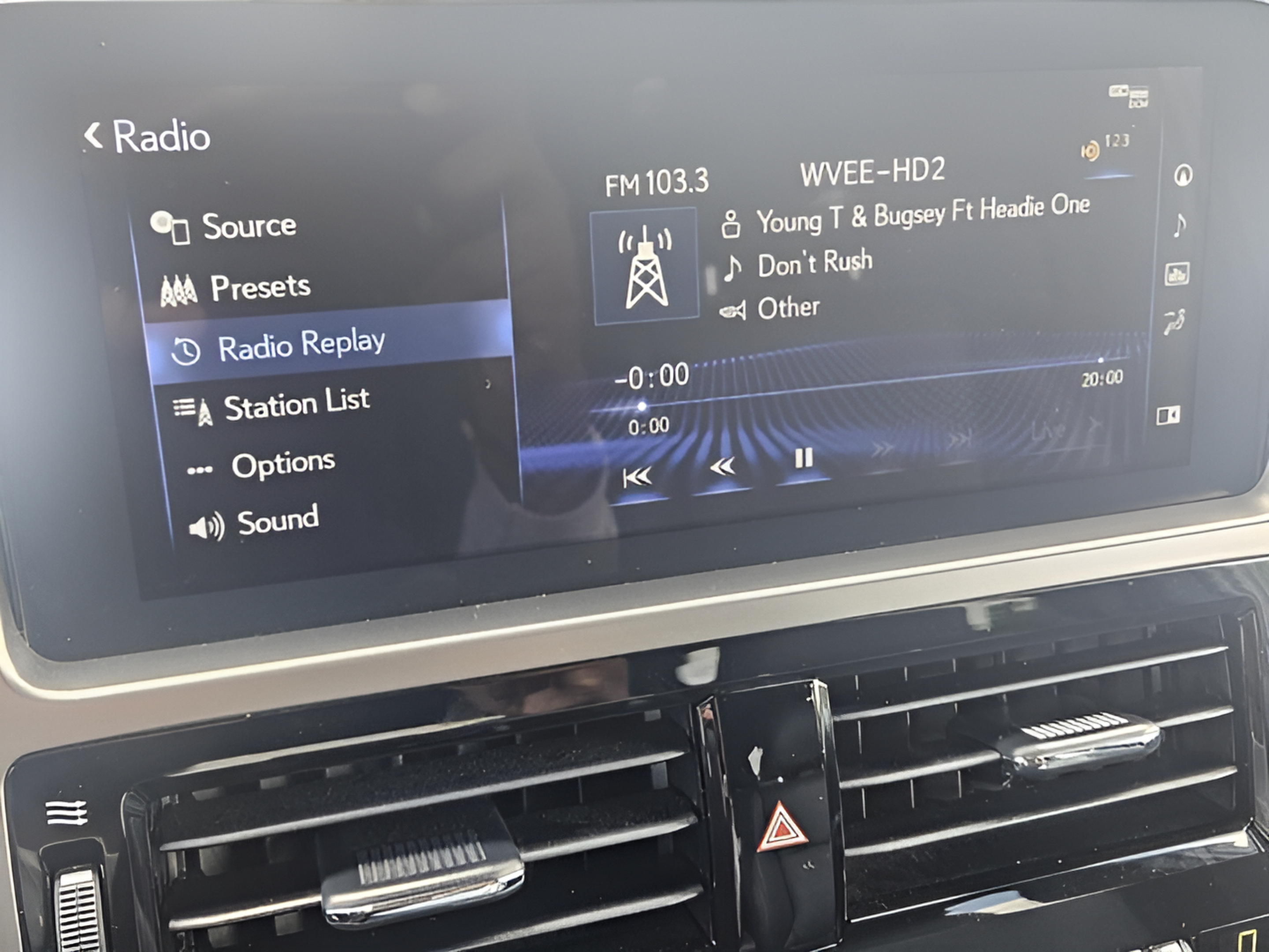 Certified 2023 Lexus GX 460 Luxury w/ Accessory Package AWD/4WD image 19