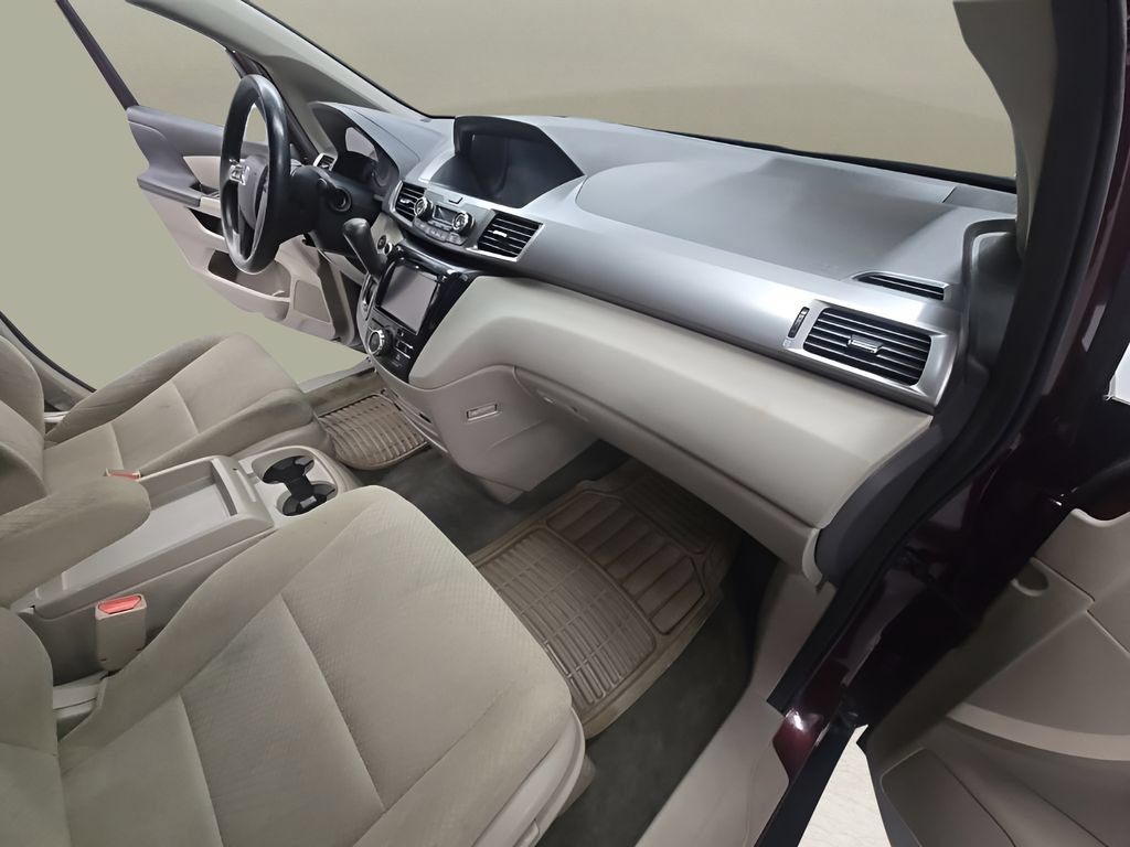 Used 2016 Honda Odyssey SE image 25