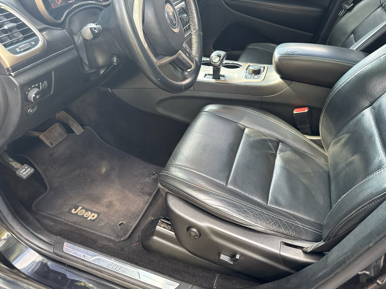Used 2014 Jeep Grand Cherokee Limited w/ Luxury Group II image 7