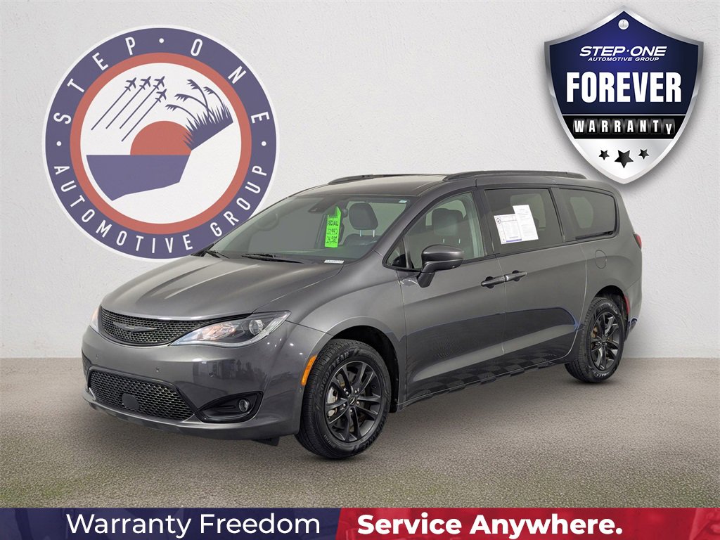 Used 2020 Chrysler Pacifica Touring-L w/ Advanced Safetytec Group