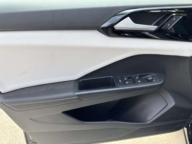 New 2026 Volkswagen Taos S FWD image 12