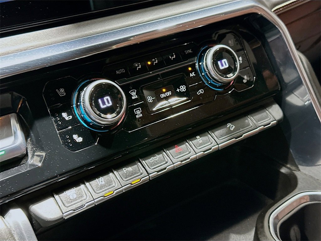 Used 2024 GMC Sierra 2500 Denali Ultimate image 16