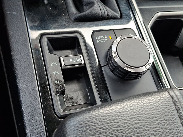 Certified 2022 Toyota Tundra SR5 AWD/4WD image 25