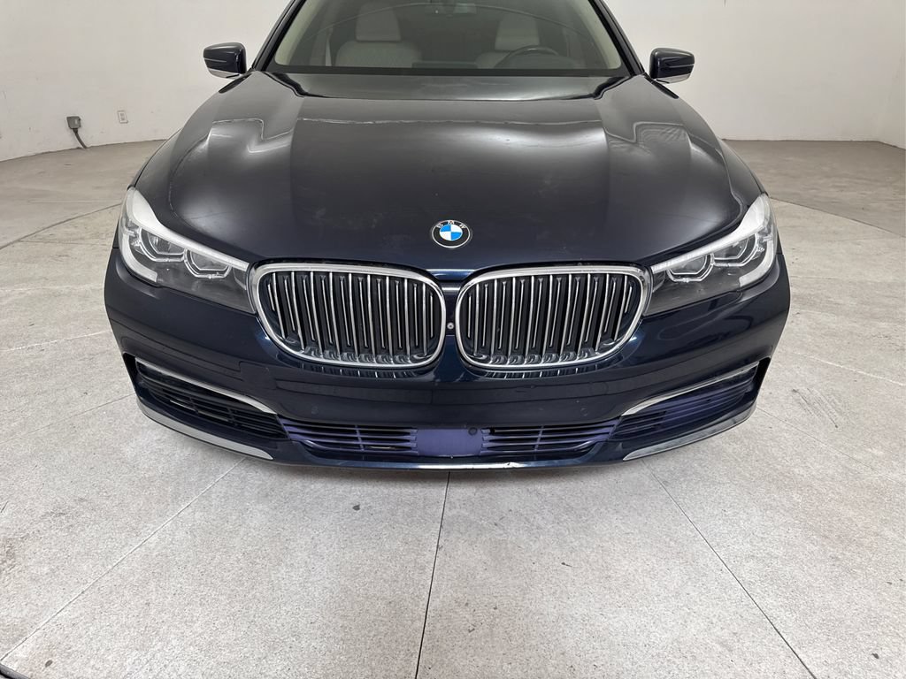Used 2017 BMW 740i RWD image 12