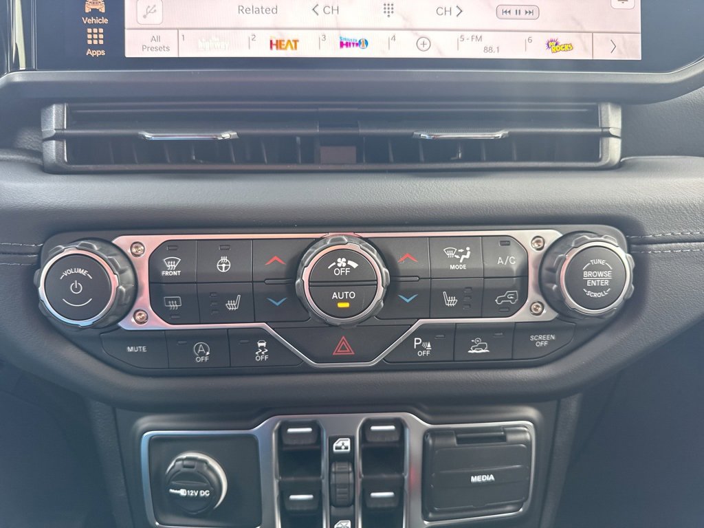 New 2026 Jeep Wrangler Sahara image 7