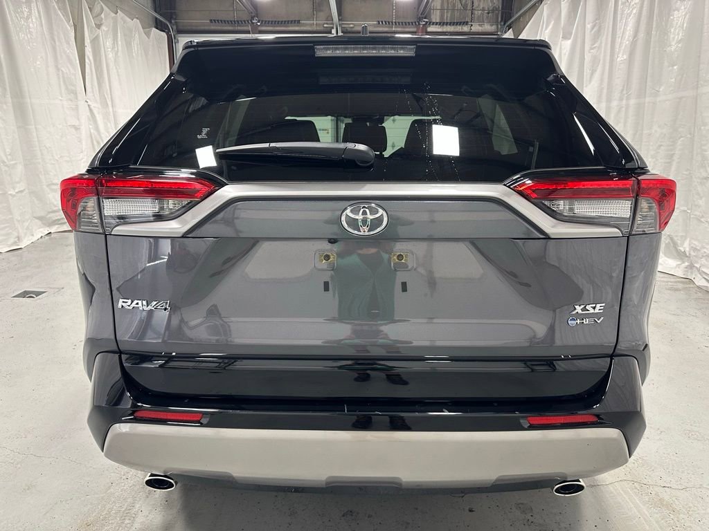 Used 2025 Toyota RAV4 XSE w/ Weather Package AWD/4WD image 6