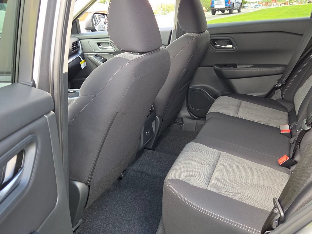 New 2026 Nissan Rogue SV FWD image 5