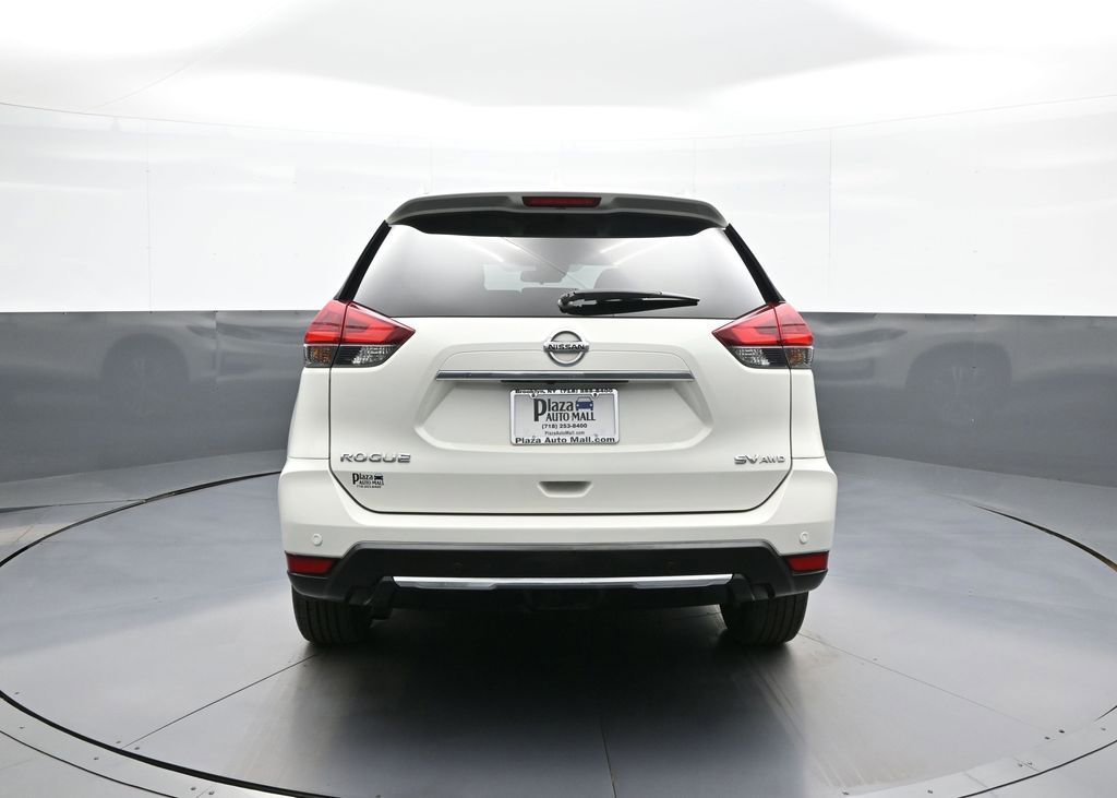 Used 2019 Nissan Rogue SV w/ Premium Package image 7