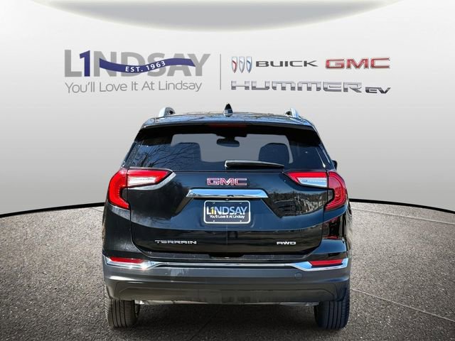 Certified 2023 GMC Terrain SLT image 3