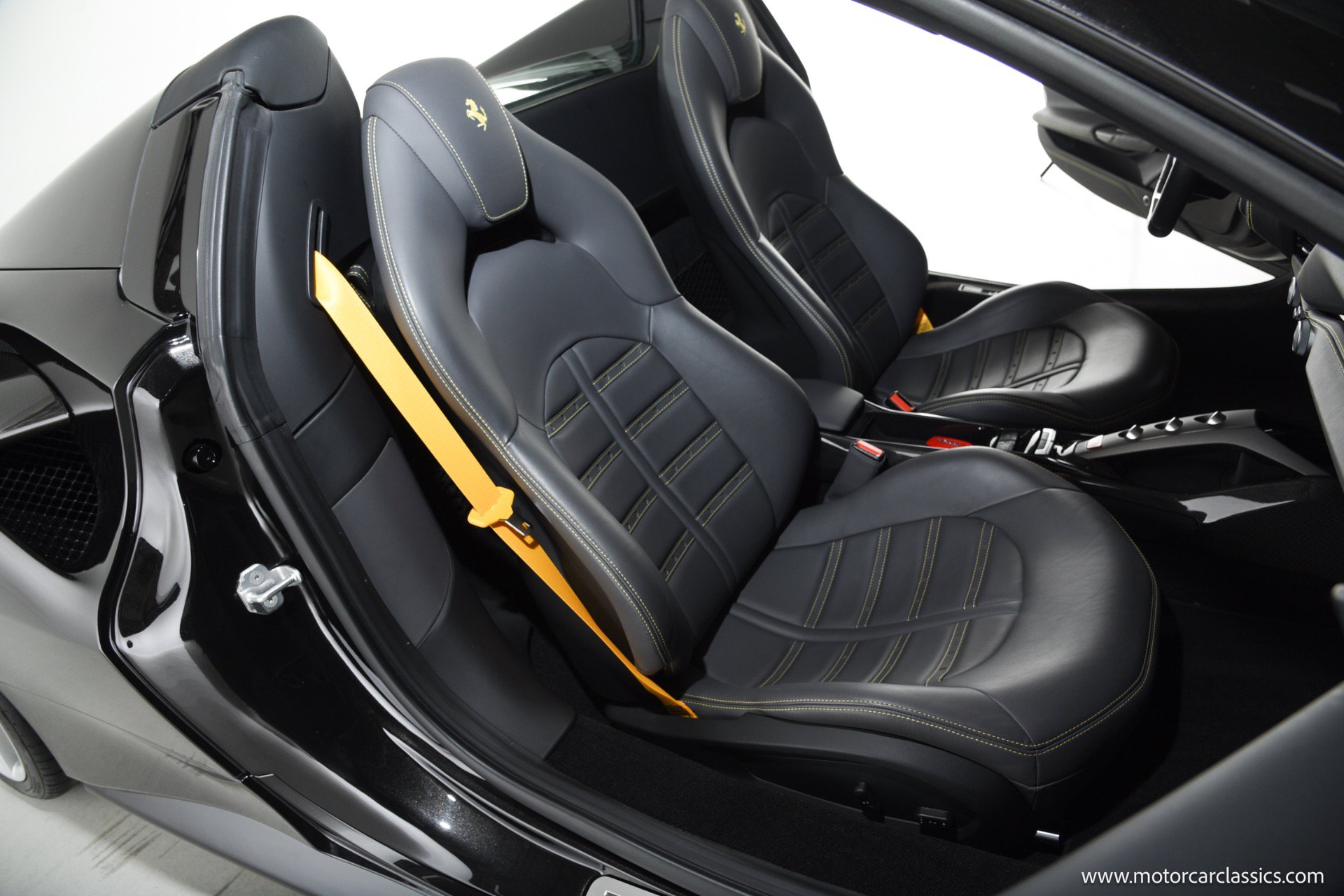 Used 2016 Ferrari 488 Spider RWD image 30