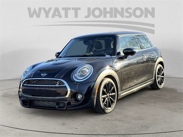Used 2020 MINI Cooper S image 1