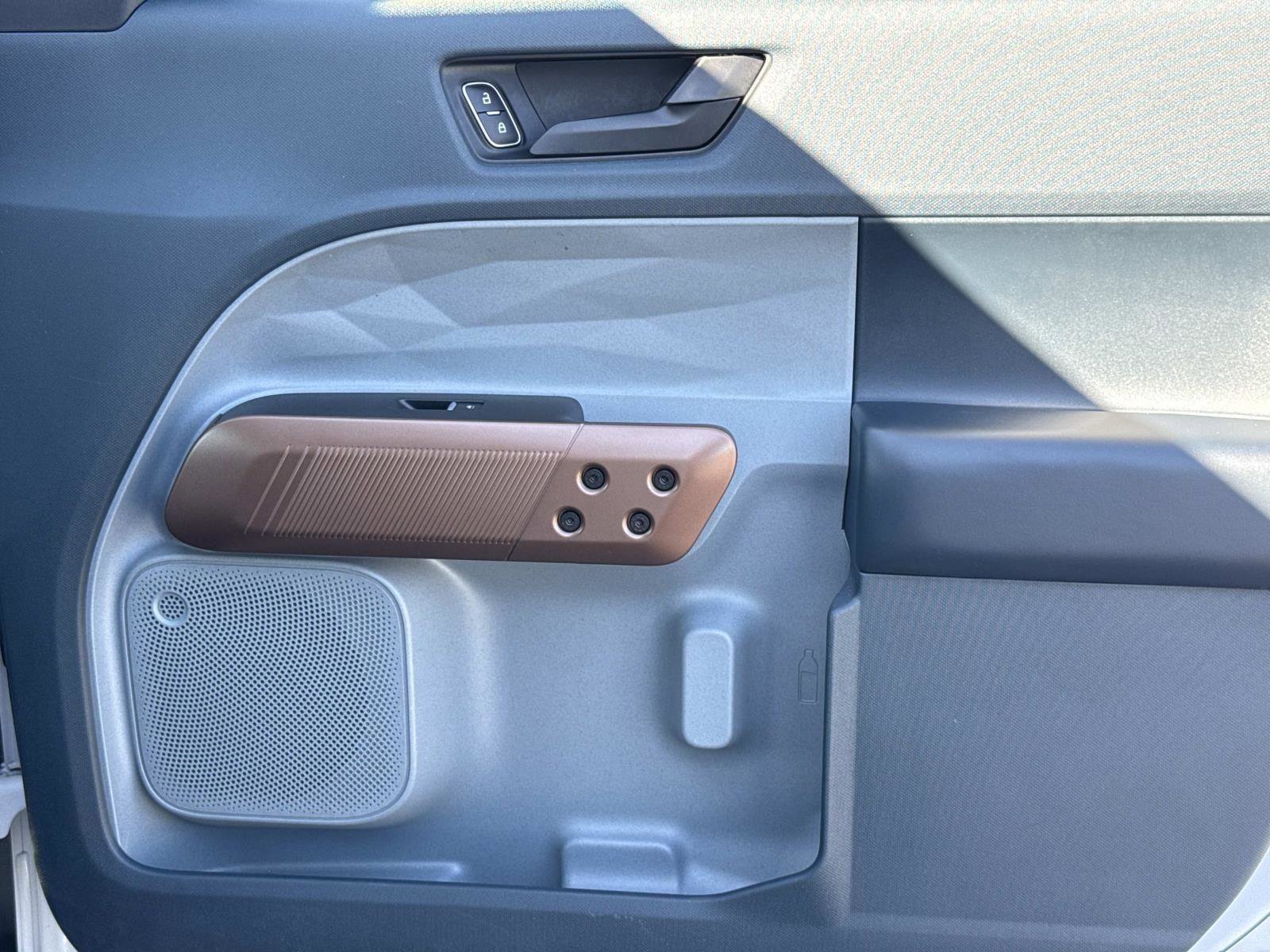 Used 2022 Ford Maverick Lariat image 19