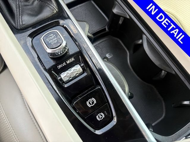 Used 2019 Volvo XC60 T5 Inscription w/ Protection Package AWD/4WD image 27