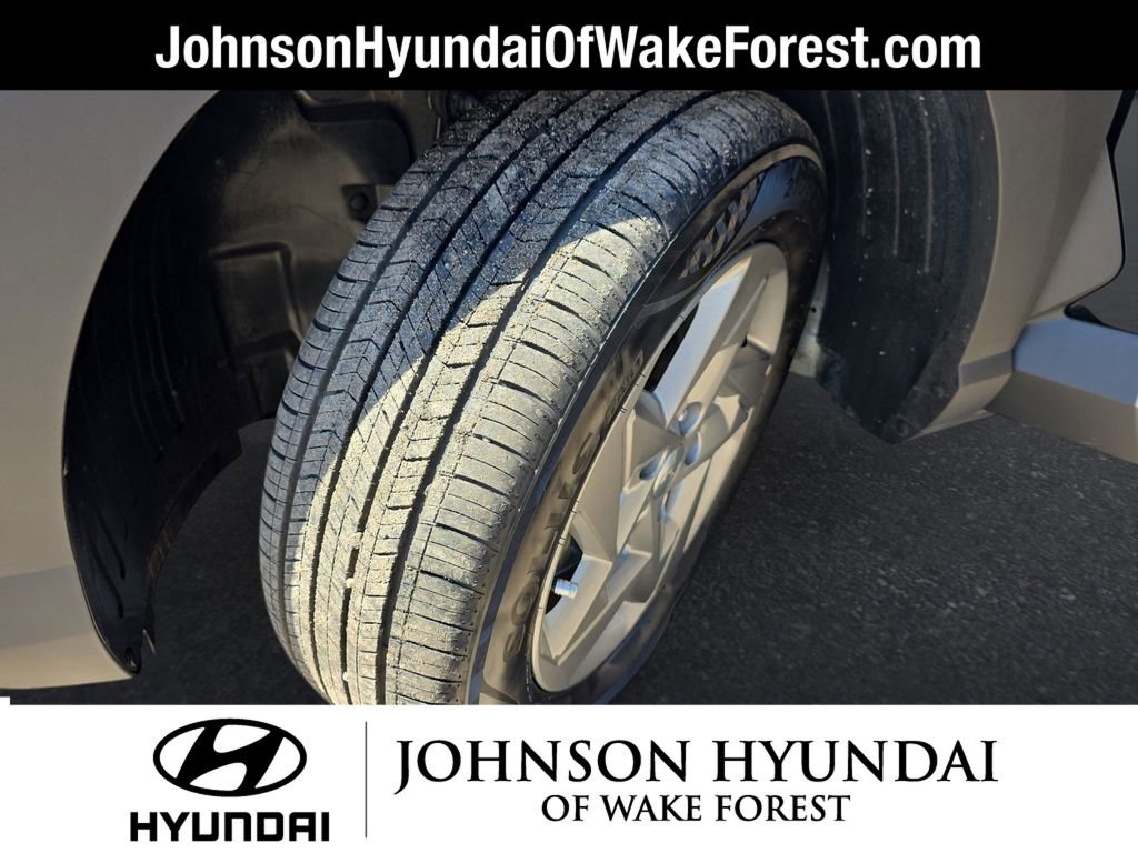 Certified 2026 Hyundai Kona SE image 37