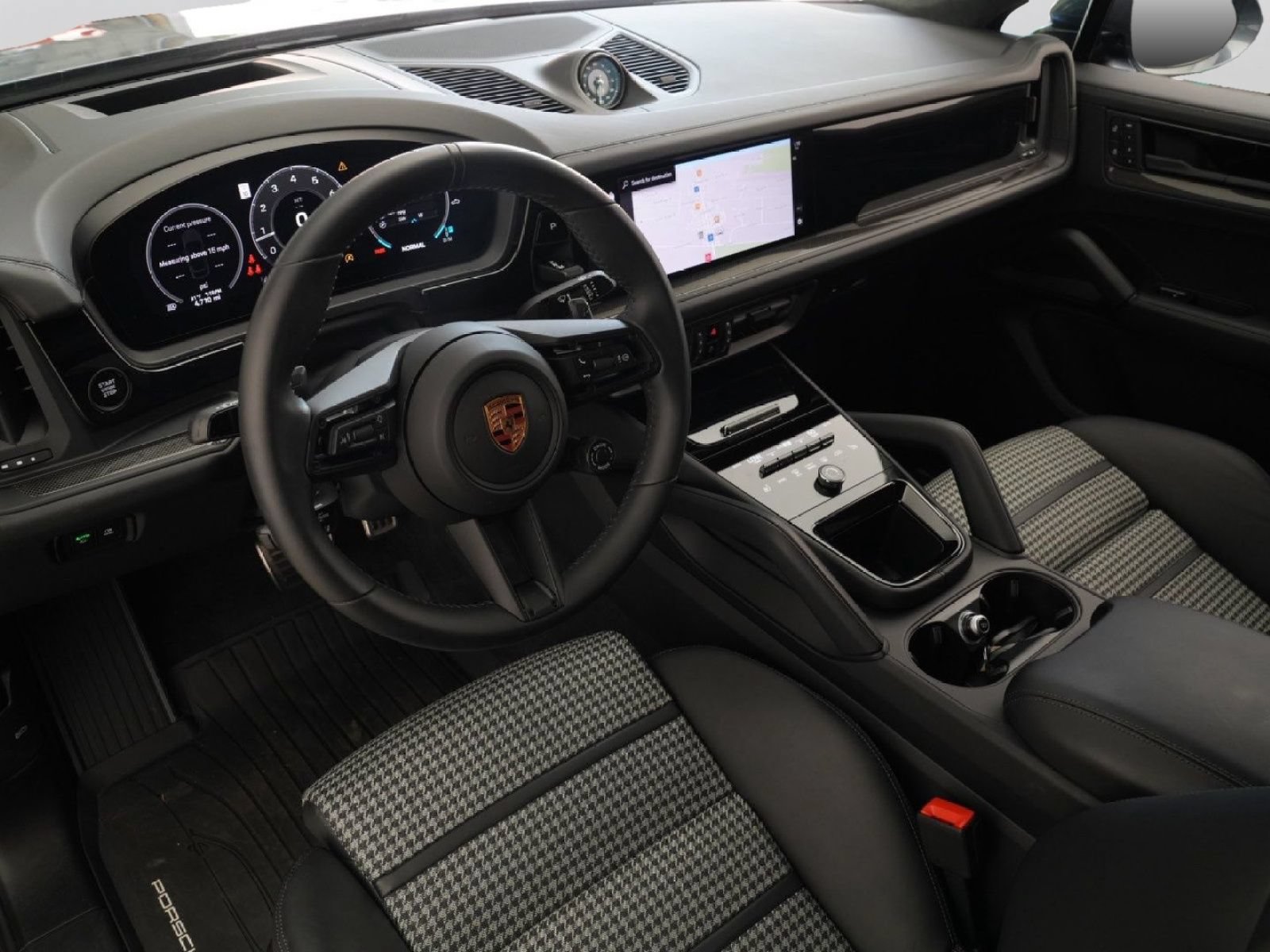 Used 2026 Porsche Cayenne GTS AWD/4WD image 18