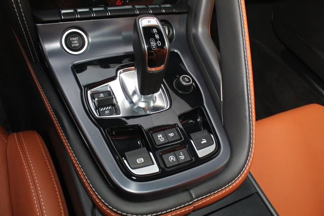 Used 2023 Jaguar F-TYPE R image 12