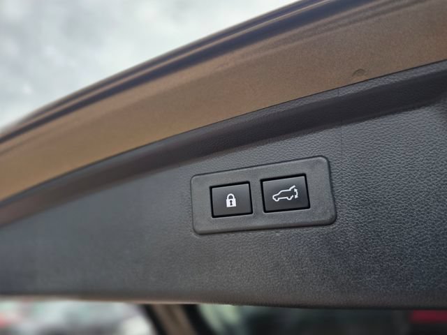 Certified 2025 Subaru Outback Limited AWD/4WD image 12