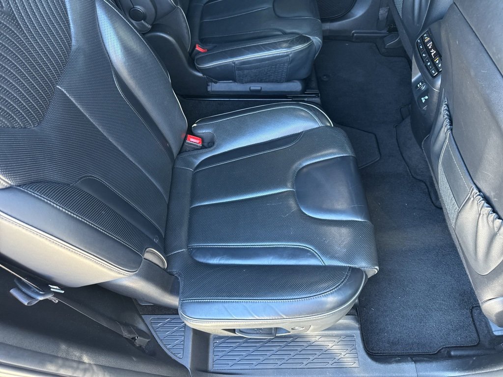 Used 2023 Hyundai Palisade Calligraphy image 17