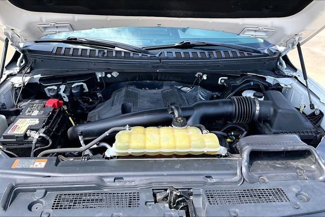 Used 2020 Ford Expedition Limited w/ Equipment Group 302A AWD/4WD image 31