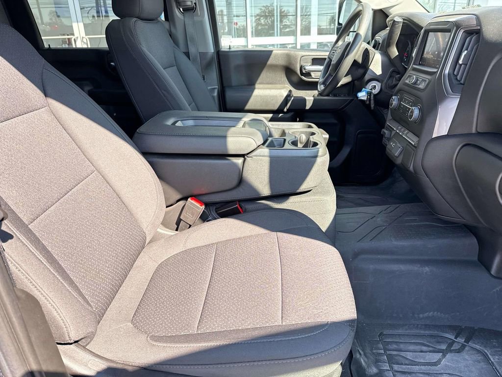 Certified 2023 Chevrolet Silverado 2500 Custom w/ Custom Value Package image 9