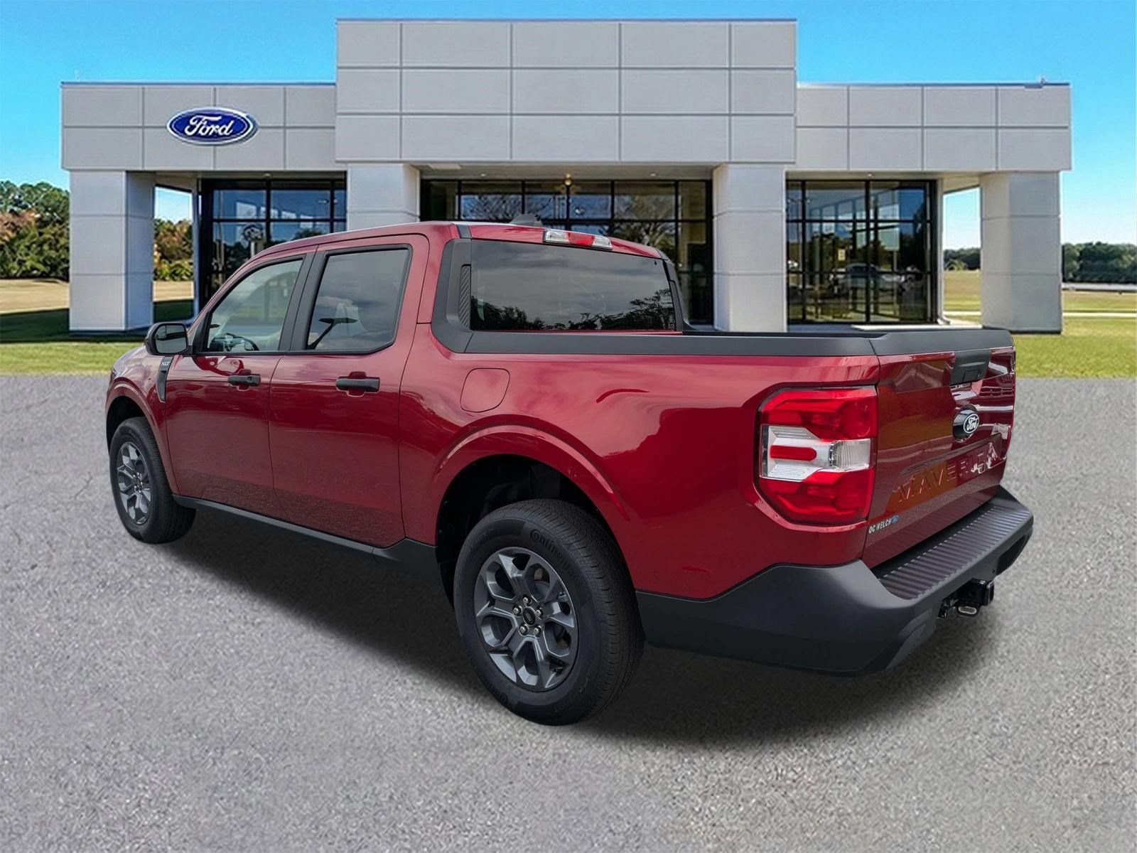 New 2026 Ford Maverick XLT w/ XLT Luxury Package FWD image 3